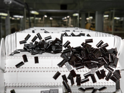 Modular belts for the confectionery industry